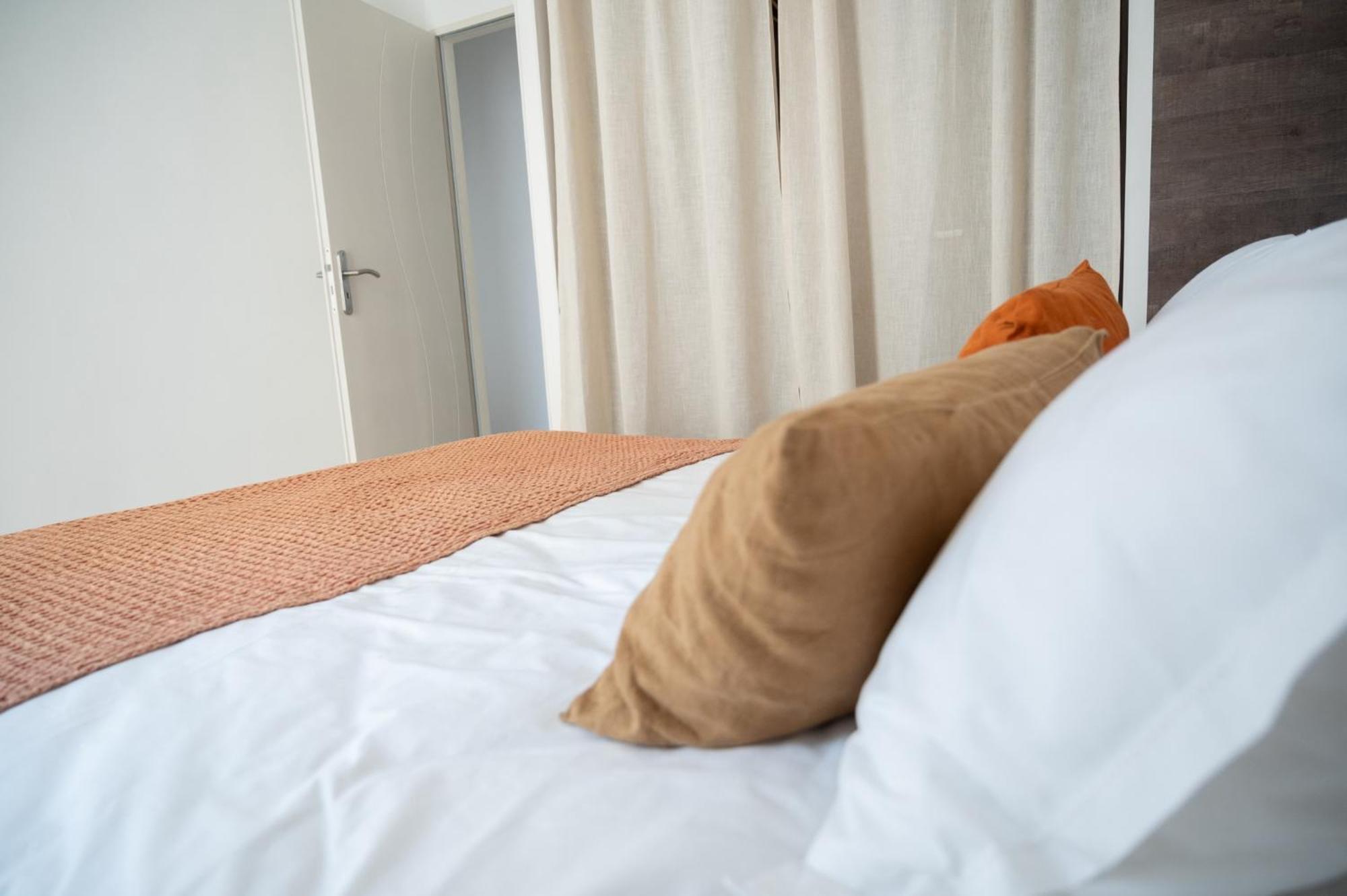 Lou Cabanot - Appartement Lumineux 3 Chambres - Parking Gratuit ベジエ エクステリア 写真